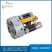 Motor de transmisie pentru obturator de rulare